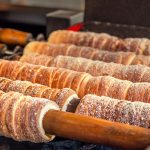 trdelnik-bakery-on-street-market-600w-1174385068