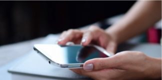 Fransuz parlamenti 15 ýaşdan kiçilere sosial mediany gadagan etdi