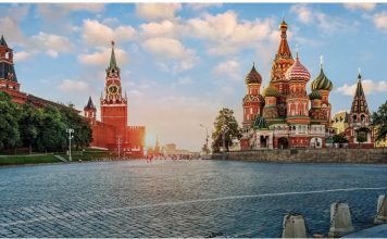 Президент Туркменистана поздравил руководство России с национальным праздником