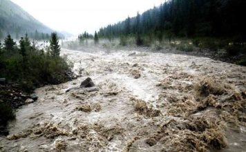 Президент Туркменистана направил соболезнования главе Таджикистана в связи со стихийным бедствием