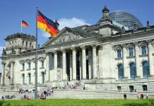 Gysga wagtda raýatlyk berýän kanun ýatyryldy