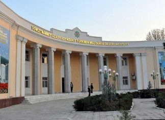 Профессор Галле-Виттенбергского университета провела семинар в туркменском языковом вузе