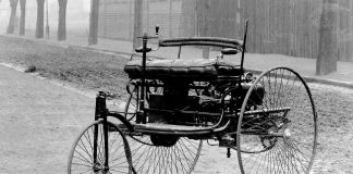 Awtoulagyň döredilen güni