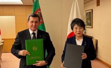 Министр иностранных дел Туркменистана встретился с Министром иностранных дел Японии