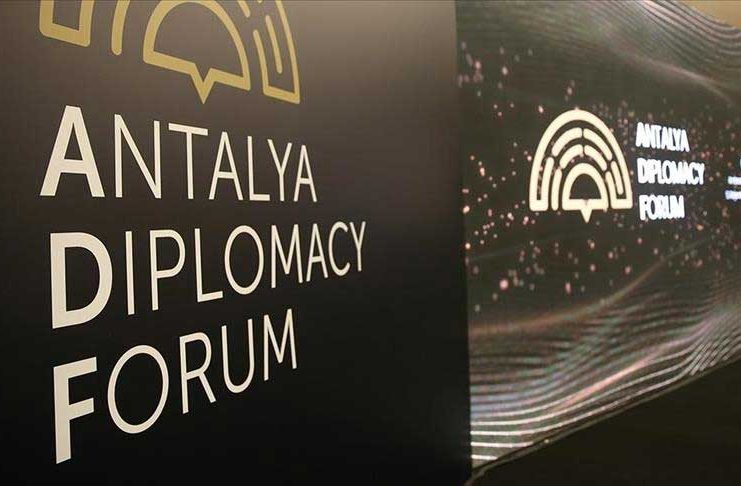 Antalýada halkara diplomatik forum geçirildi