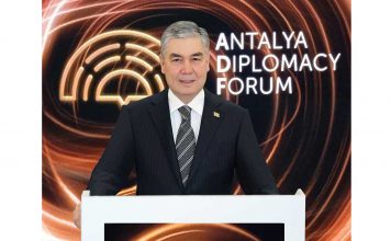 Председатель Халк Маслахаты Туркменистана завершил рабочий визит в Турцию