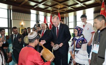 Воспитанники «Döwletliler köşgi» Туркменистана встретились с президентом Турции