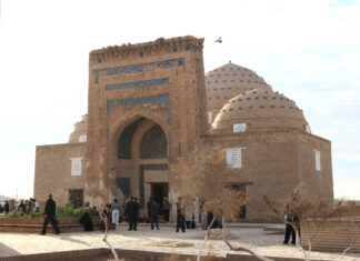 В Туркменистан прибыл международный туристический поезд