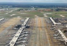 Hindistanda 100 aeroport gurar