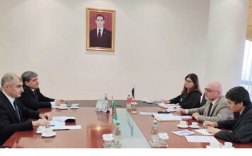 В МИД Туркменистана состоялась встреча с Послом Франции