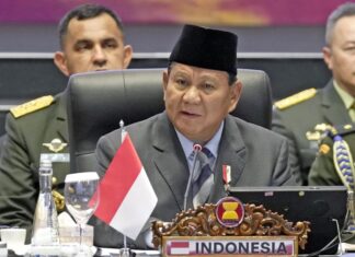 Прабово Субианто вступил в должность президента Индонезии