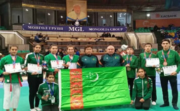 Туркменские спортсмены завоевали медали на ЧМ по борьбе кураш в Улан-Баторе