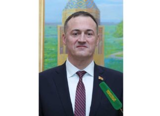 Президент Туркменистана принял Чрезвычайного и Полномочного Посла Республики Беларусь