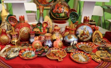 В честь девиза года в Туркменистане откроют торговые точки с сувенирами