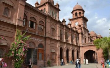 Туркменистанцы могут бесплатно обучаться в вузах Пакистана