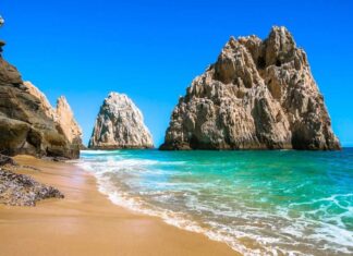 Названы лучшие пляжи мира