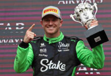 15 ýyllyk karýerasynda ilkinji gezek münbere çykyp, dowam edýän antirekordyny saklady