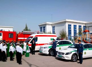 Школьников Ашхабада научили правилам дорожной безопасности