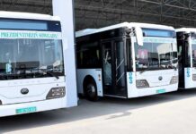 Aşgabatdaky ýolagçy awtoulag kärhanasy awtobus sürüjileri işe çagyrýar