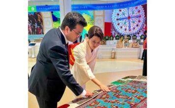 Известная японская актриса посетила павильон Туркменистана на ЭКСПО-2025