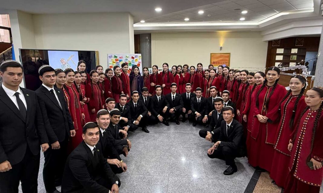 “Book-Marathon”-was-held-among-young-people