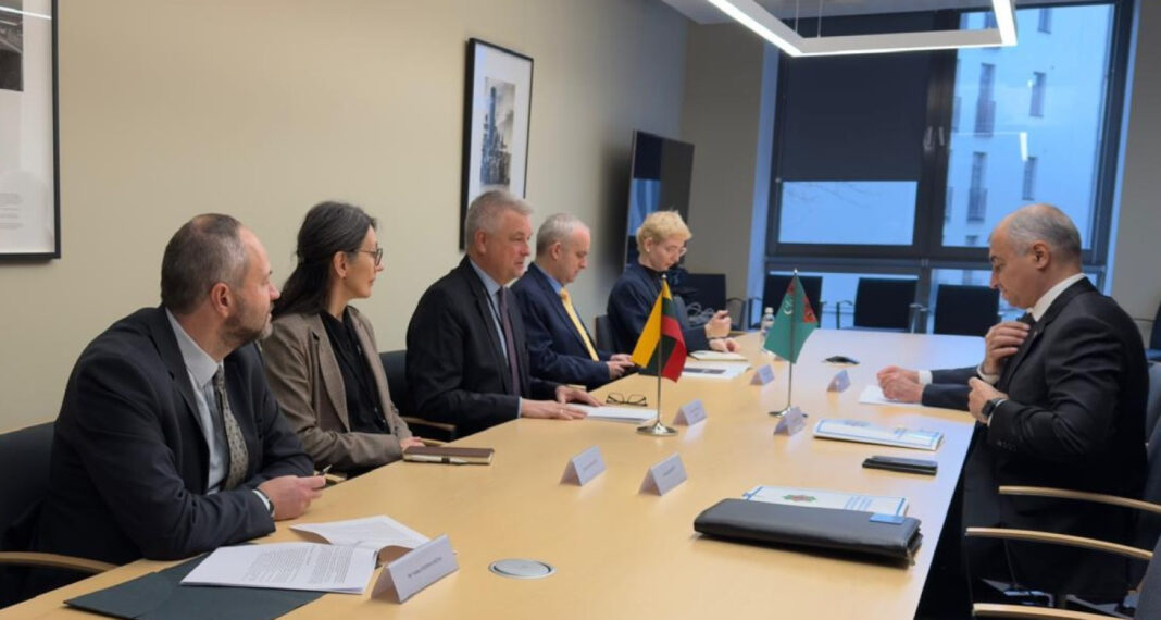 Türkmenistanyň we Litwa Respublikasynyň Daşary işler ministrleriniň orunbasarlarynyň duşuşygy