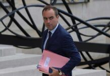 Макрон вновь назначил Себастьяна Лекорню премьер-министром