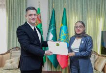 Türkmenistanyň Efiopiýadaky Ilçisi ynanç hatlarynyň nusgalaryny gowşurdy