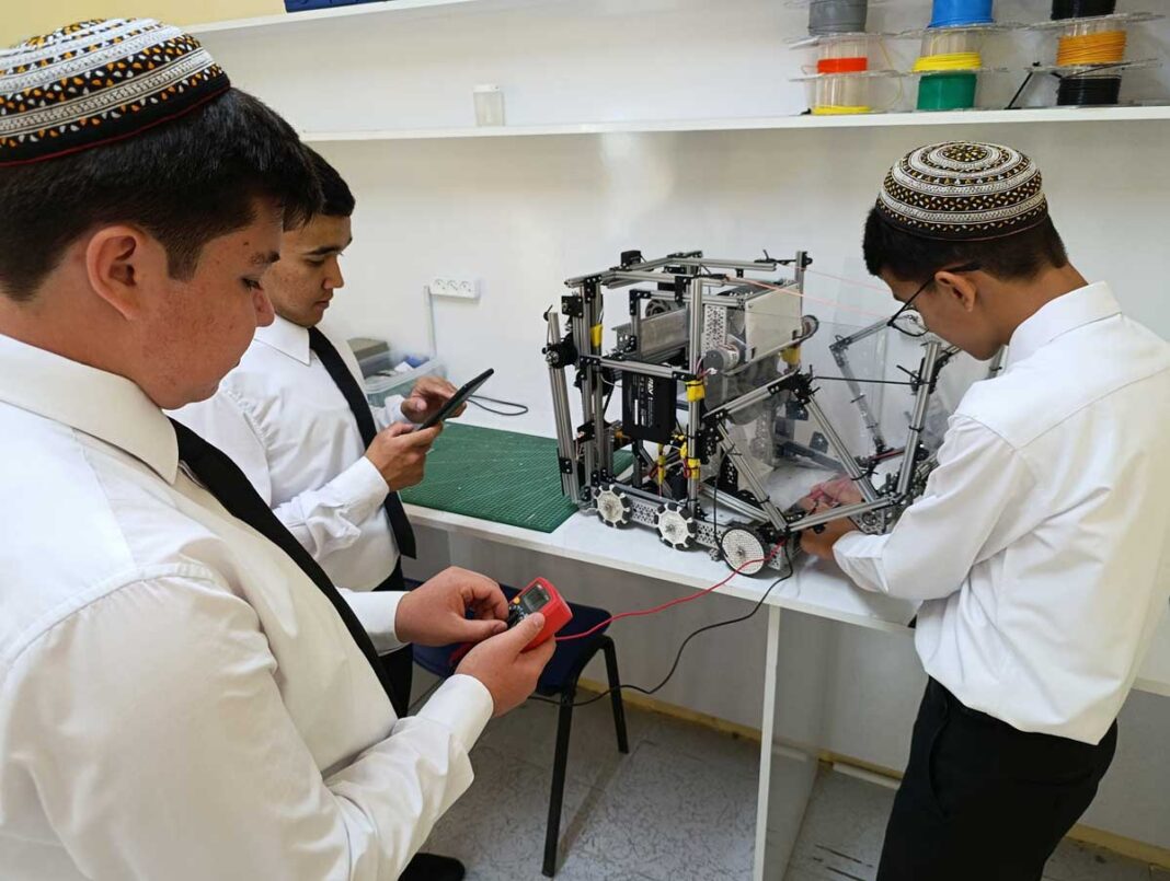 oguzhan-robot-1000027557