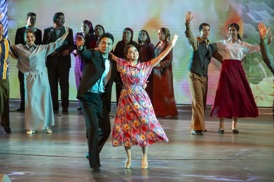 Creative evening dedicated to poet Gurbannazar Ezizov