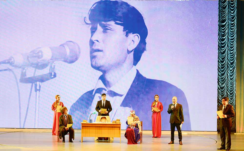 Gurbannazar Ezizowyň doglan gününiň 85 ýyllygy bellenildi