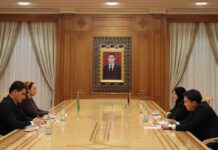 Türkmenistanyň Mejlisinde Palestina döwletiniň Türkmenistandaky ilçisi bilen duşuşyk geçirildi