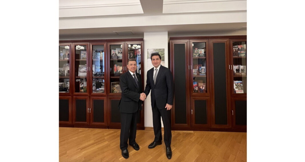 Türkmenistanyň Azerbaýjan Respublikasyndaky Ilçisi Azerbaýjan Respublikasynyň Prezidentiniň kömekçisi bilen duşuşdy