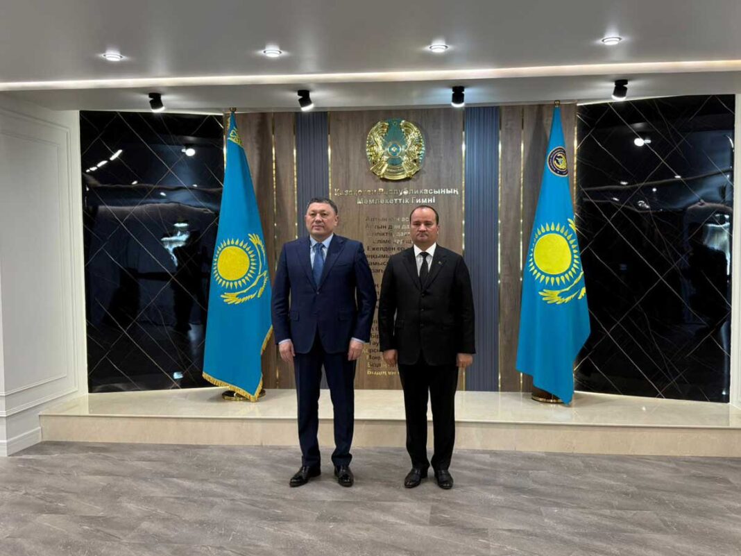 Türkmenistanyň-Döwlet-migrasiýa-gullugynyň-başlygy-Gazagystan-Respublikasynyň-Içeri-işler-ministri-bilen-duşuşdy