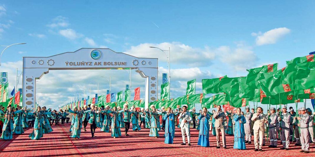 balkan-garabogaz-gazagystan-serhedi-awtoyol-achylysh-03-11-002-profile