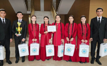 Туркменские студенты состязались в брейн-ринге в Ашхабаде
