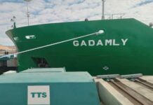 Спущен на воду первый корабль, построенный в Туркменистане