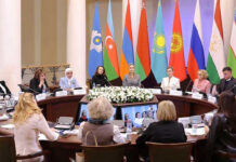 Туркменистан укрепляет гуманитарное сотрудничество в рамках «Содружества моды» в Санкт-Петербурге