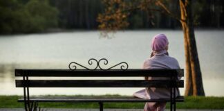 Dünýäde ýeke ýaşaýan adamlaryň sany barha artýar