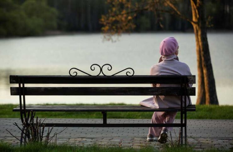 Dünýäde ýeke ýaşaýan adamlaryň sany barha artýar