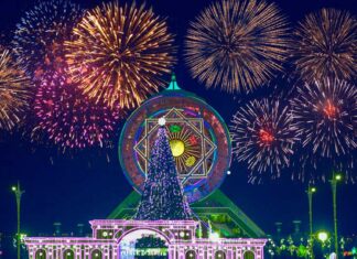 В Ашхабаде началась подготовка к новогодним праздникам