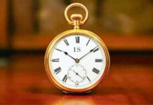 113 ýyllyk sagat rekord bahadan satyldy