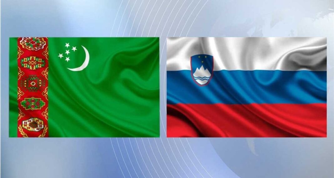 turkmenistan-slovenia-flag-baydak
