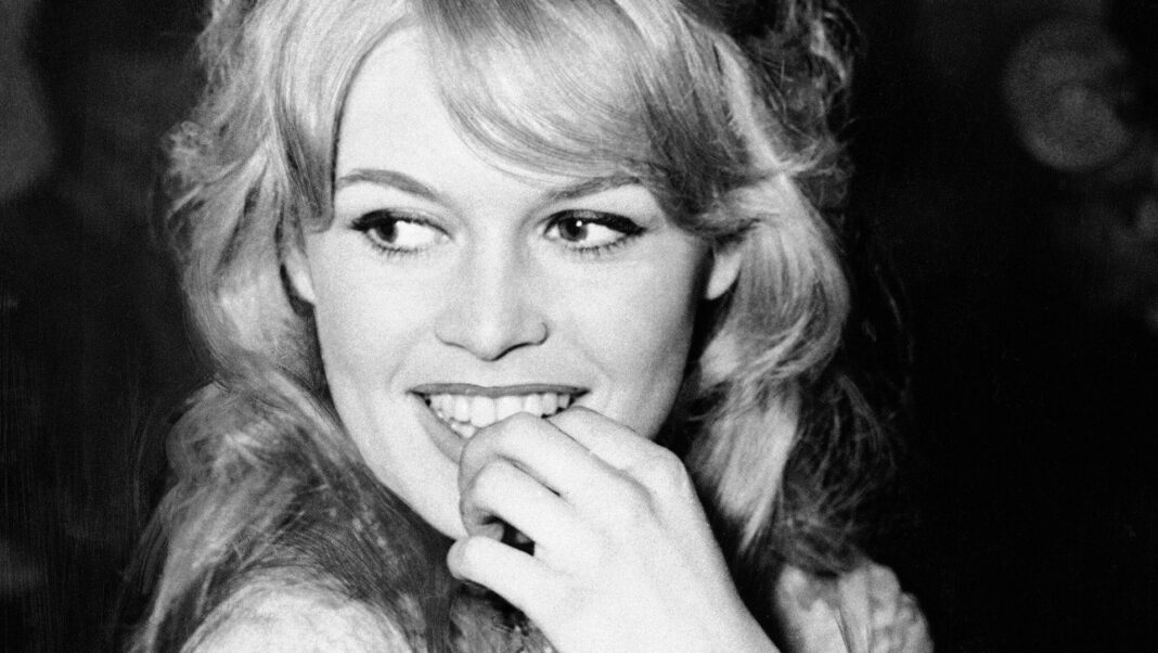 Brigitte Bardot - CANVA