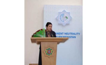 Состоялась церемония вручения государственных наград по случаю 30-летия Нейтралитета Туркменистана