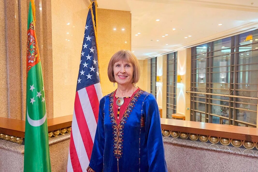 elizabeth rood us ambassador to turkmenistan ilchi