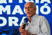 Trampyň goldaýan dalaşgäri ýeňiş gazandy