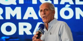 Trampyň goldaýan dalaşgäri ýeňiş gazandy