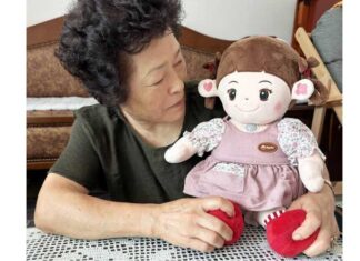 Ýalňyz pensionerler üçin robot agtyk