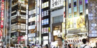 Ýaponiýa göçüp barýan daşary ýurtlularyň sany rekord derejä ýetdi